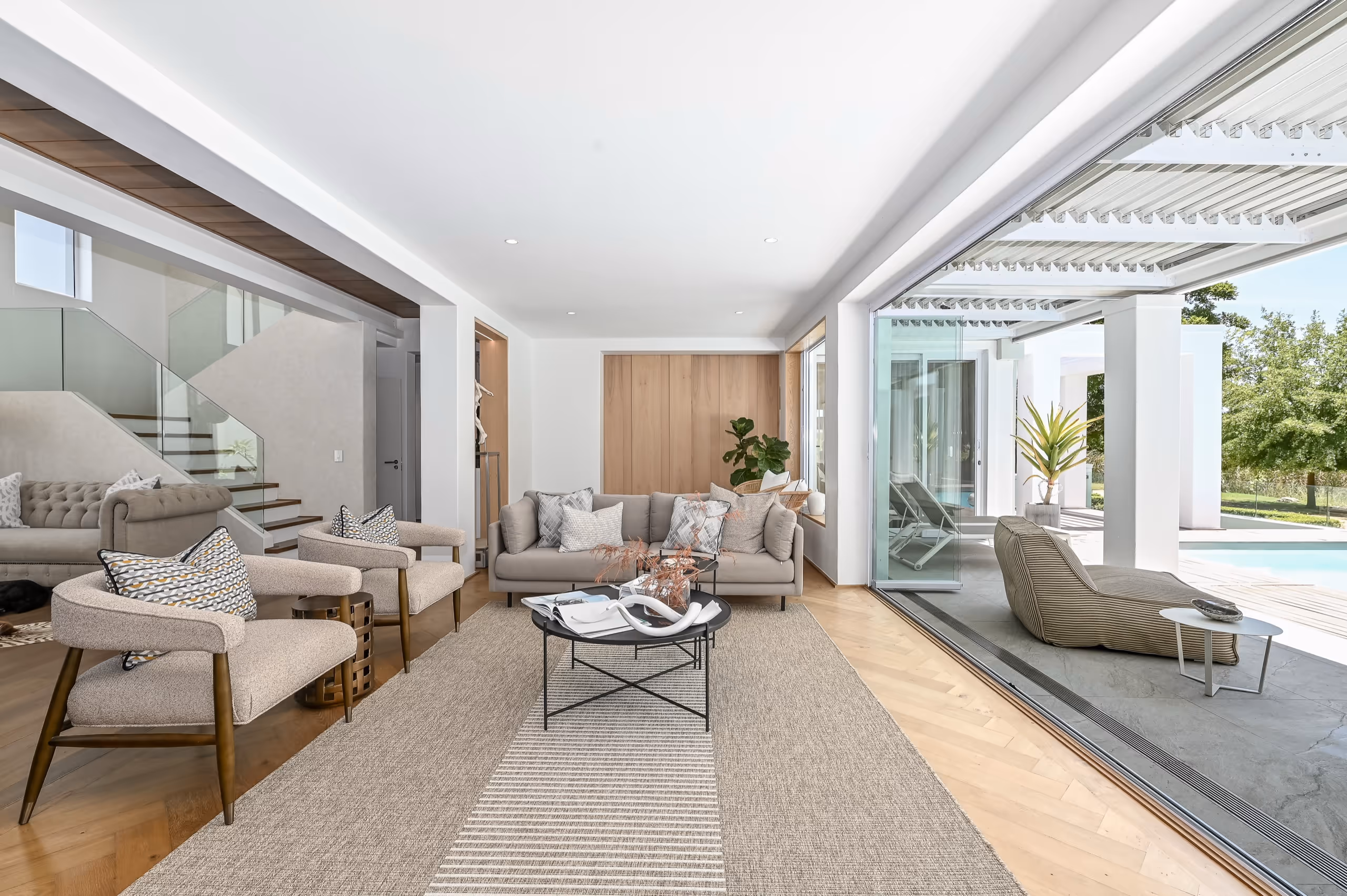 House E — open living, de Zalze
