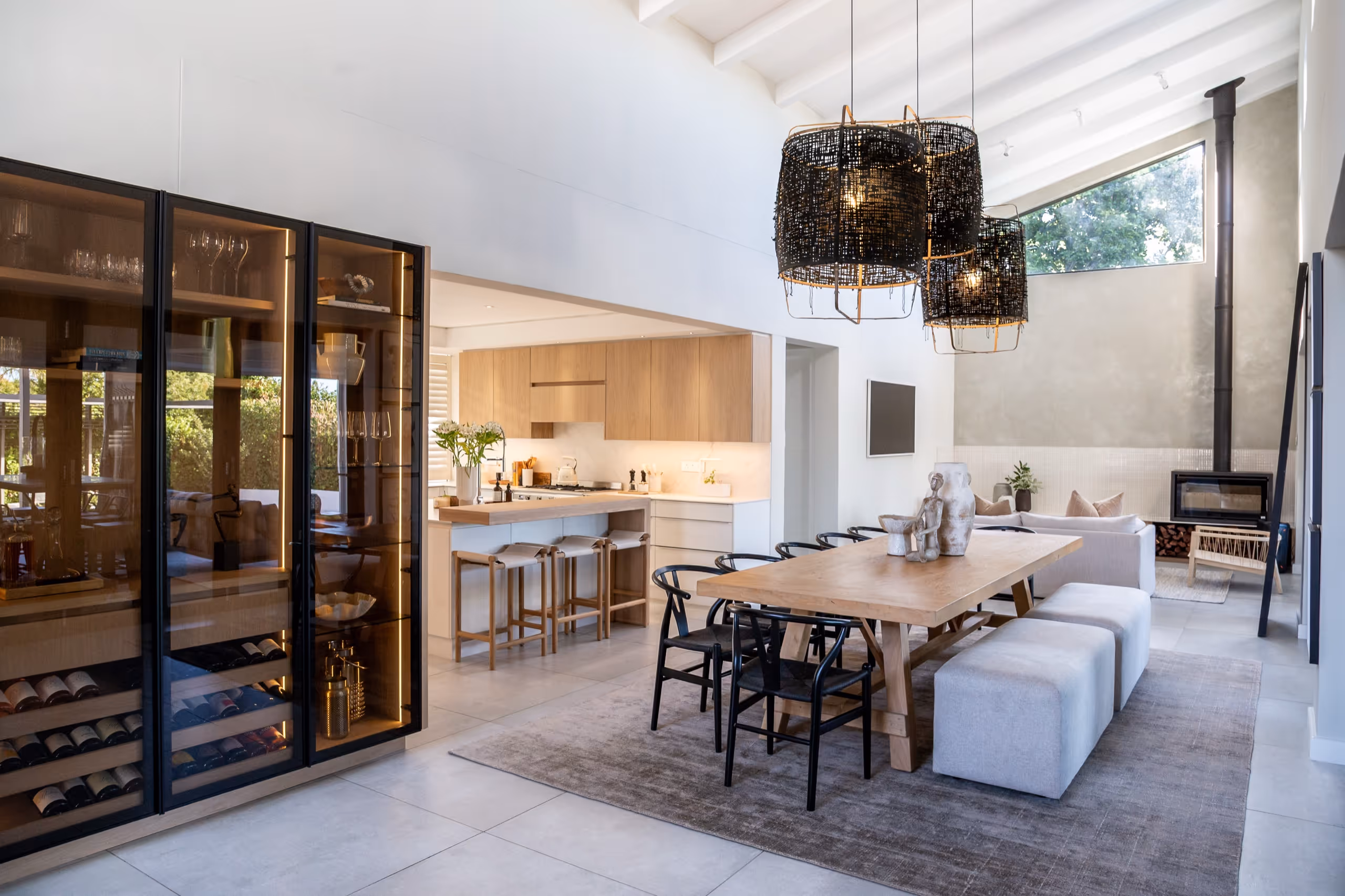 House R — kitchen & dining, Stellenbosch