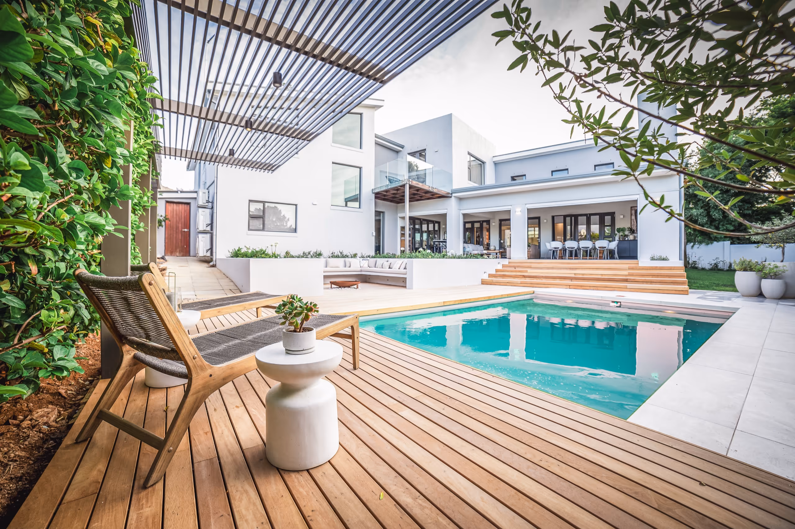 House R — pool deck, Stellenbosch